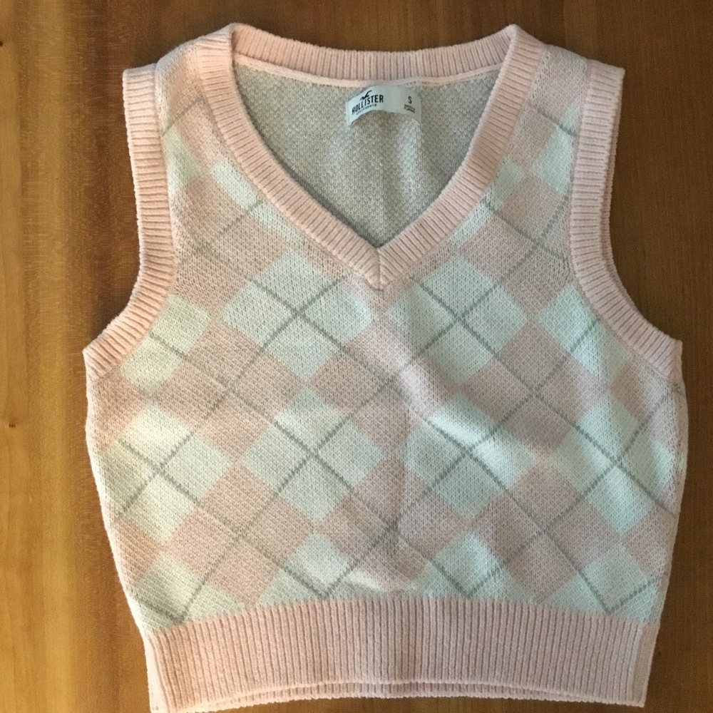 Hollister crop sweater vest